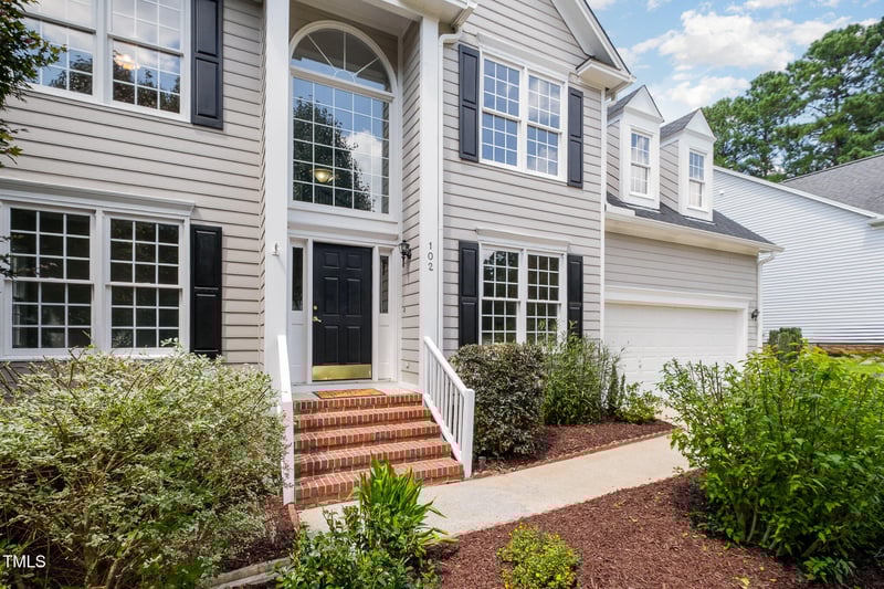 102 Brook Fryar St, Cary, NC 27519