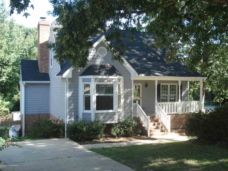 102 Brookfield Dr, Knightdale, NC 27545
