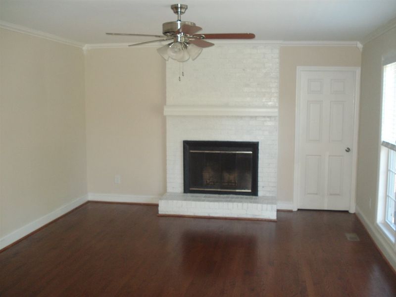 102 Brookfield Dr, Knightdale, NC 27545
