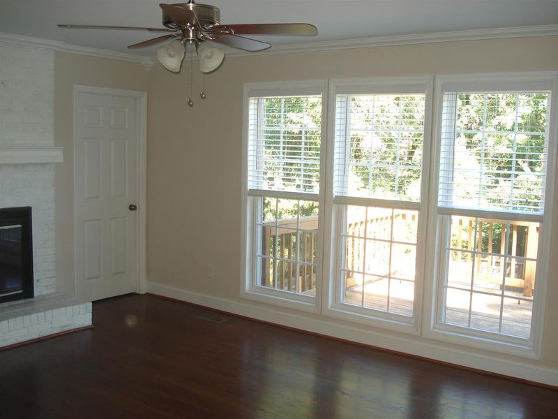 102 Brookfield Dr, Knightdale, NC 27545