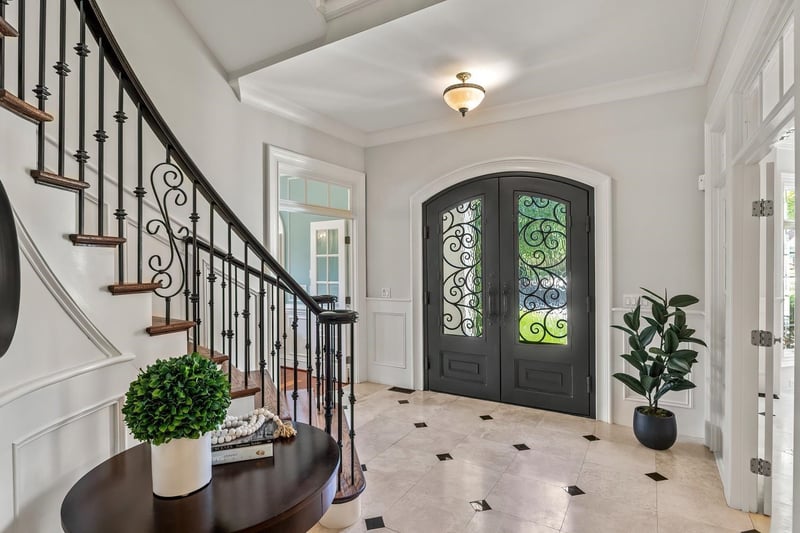 102 Buffwood Ct, Cary, NC 27518