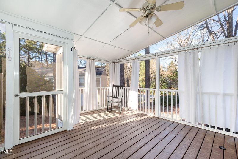 102 Candytuff Ct, Cary, NC 27513