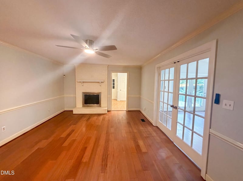 102 Carmel Ct, Cary, NC 27511