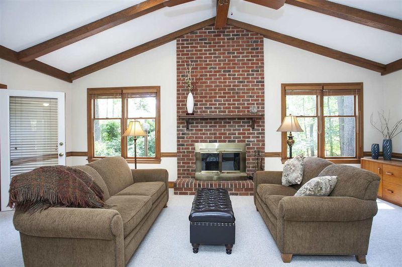 102 Cassidy Ct, Cary, NC 27511