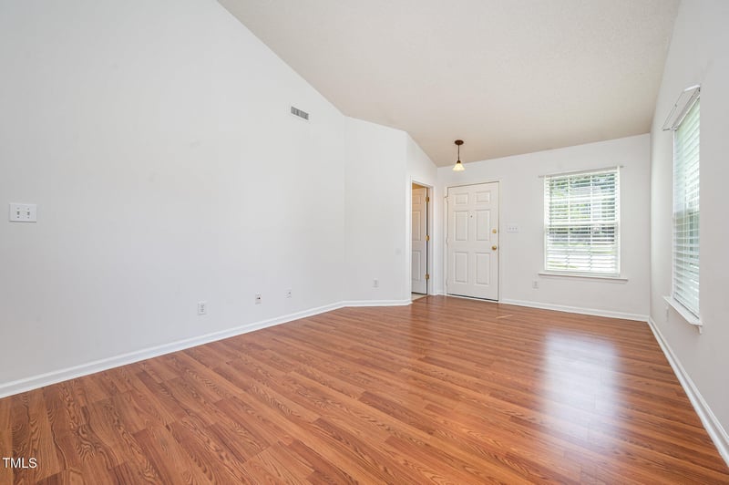 102 Checker Ct, Apex, NC 27502