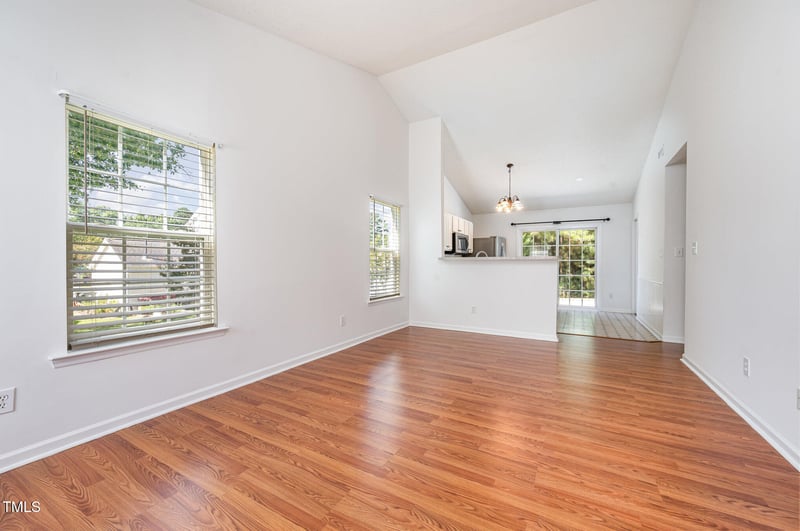 102 Checker Ct, Apex, NC 27502