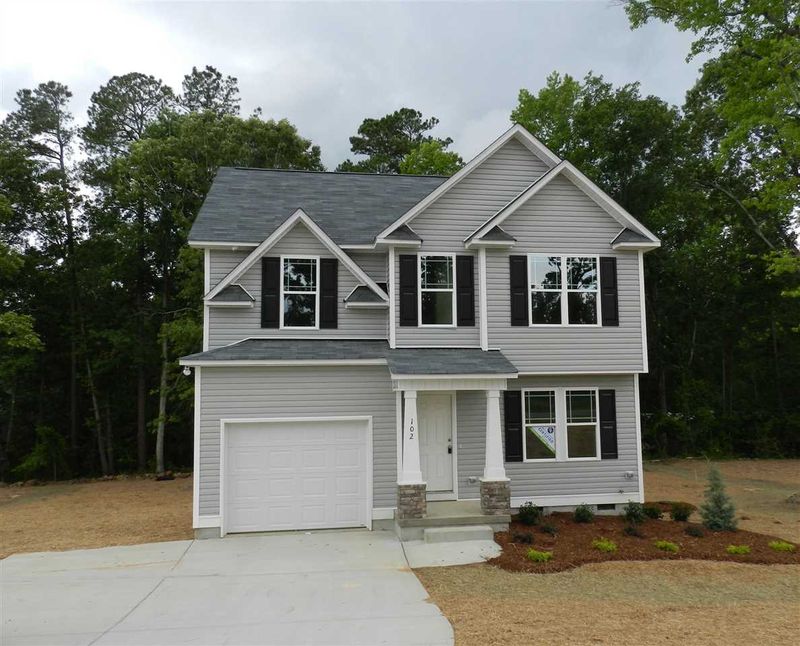 102 Cherryhill Dr, Four Oaks, NC 27524