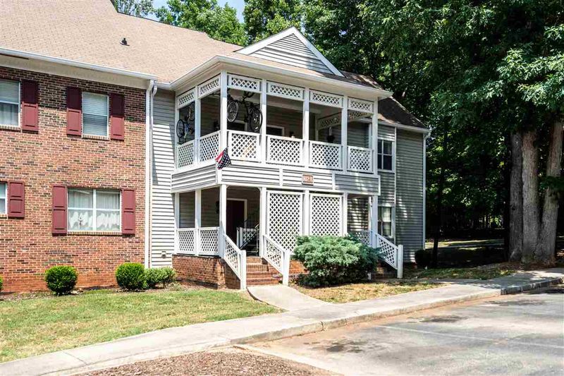 102 Choptank Ct #A6, Cary, NC 27513