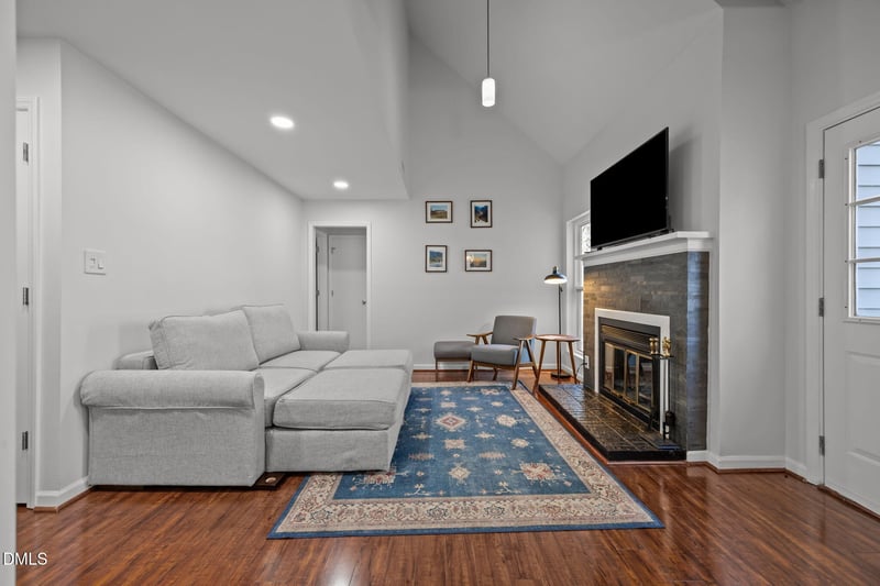 102 Choptank Ct #B5, Cary, NC 27513