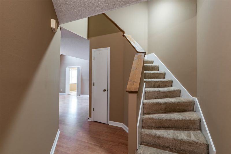 102 Choptank Ct #B6, Cary, NC 27513