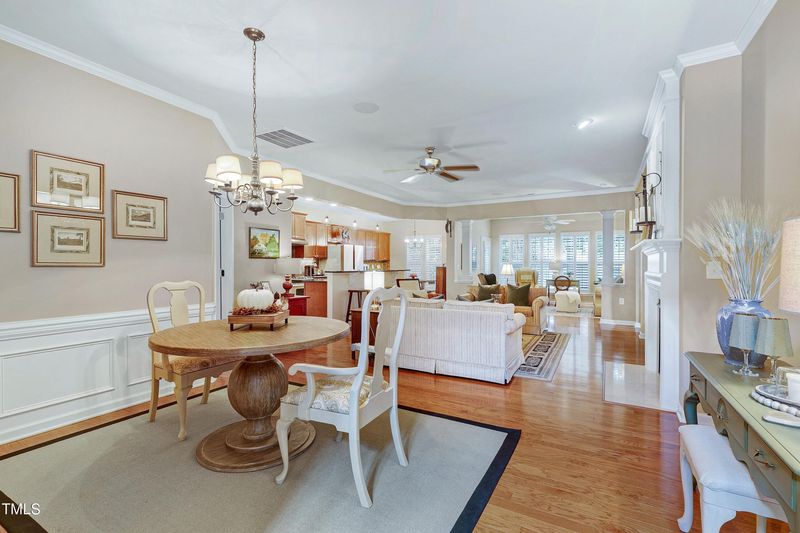 102 Christow Ct, Cary, NC 27519