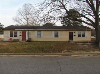 102 S Church St, Selma, NC 27576