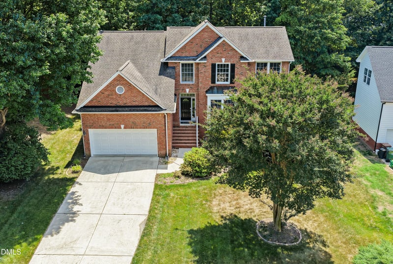 102 Citrus Pl, Cary, NC 27519