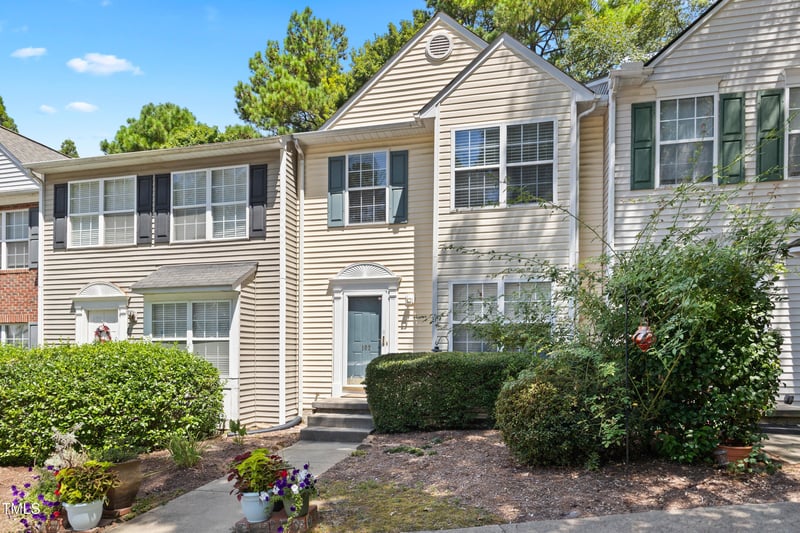 102 Climbing Ivy Ct, Cary, NC 27511