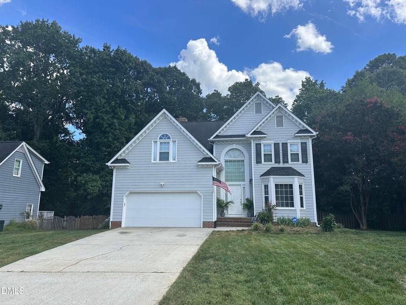 102 Copper Hill Dr, Cary, NC 27518