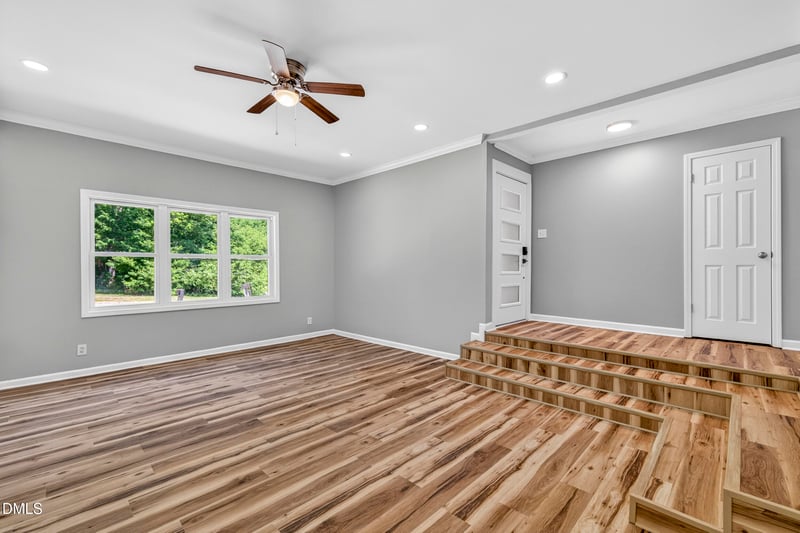 102 Cornwallis Dr, Mebane, NC 27302