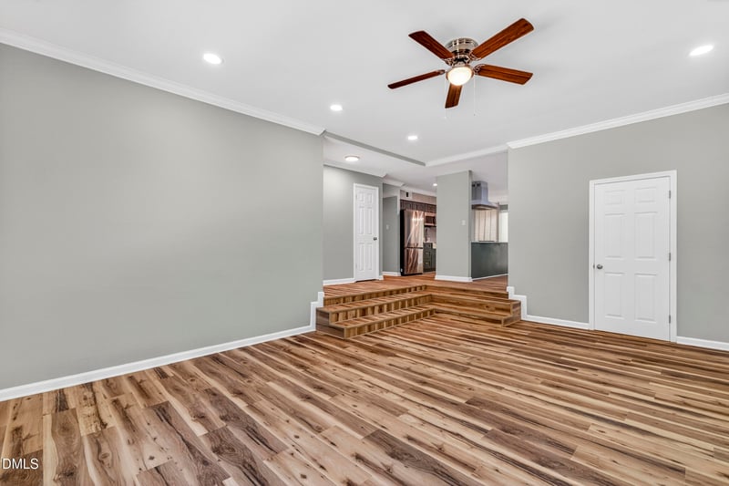 102 Cornwallis Dr, Mebane, NC 27302