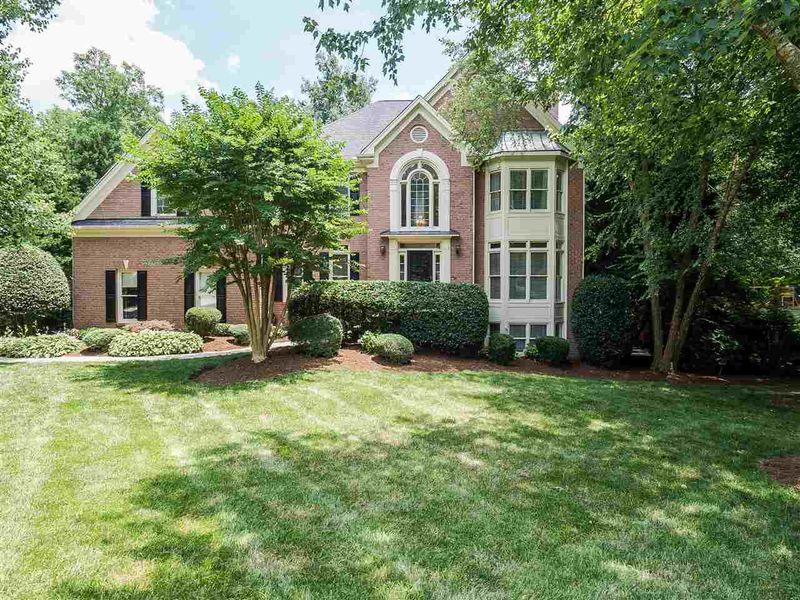 102 N Coslett Ct, Cary, NC 27513