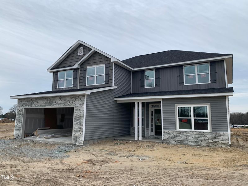 102 S Cousins Ct, Smithfield, NC 27577