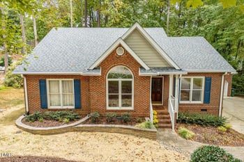 102 Coventry Ln, Cary, NC 27511