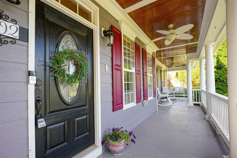 102 Crestdale Dr, Clayton, NC 27520