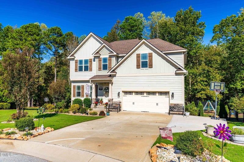 102 Dandy Flush Ct, Garner, NC 27529