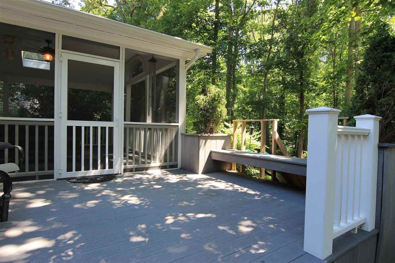 102 Donna Pl, Cary, NC 27513