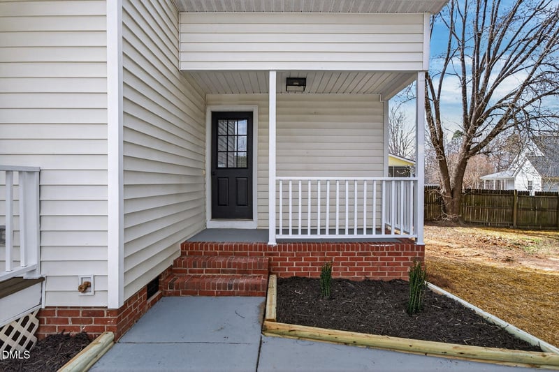 102 Driffield Ct, Knightdale, NC 27545