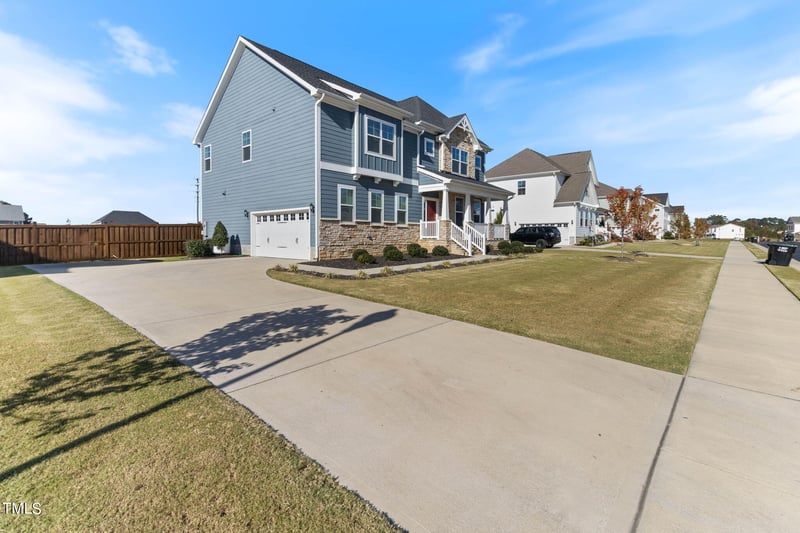 102 Dungannon Loop, Clayton, NC 27520