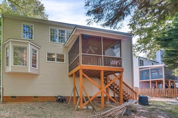 102 Durington Pl, Cary, NC 27518