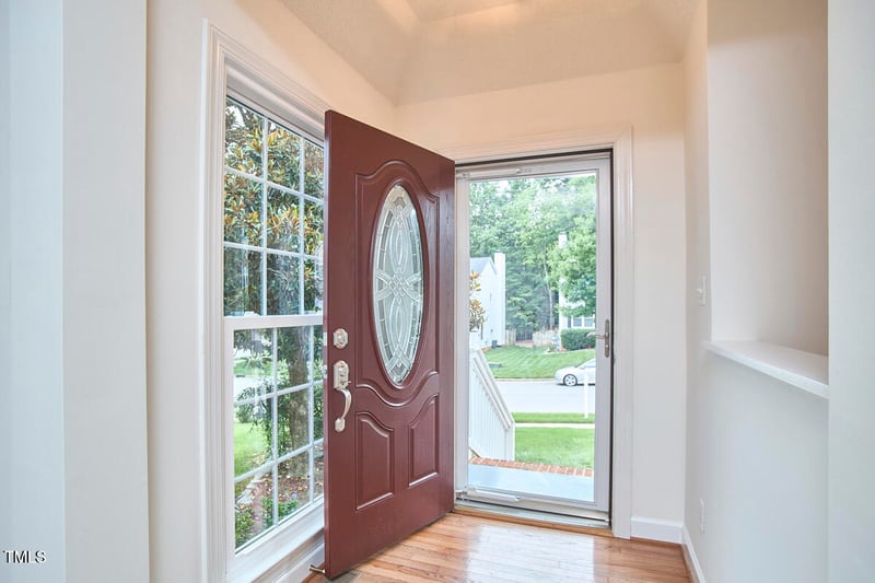 102 Duxbury Dr, Cary, NC 27513