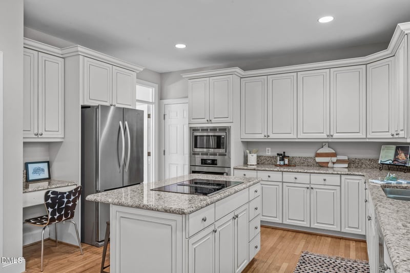 102 Ellsworth Pl, Chapel Hill, NC 27516