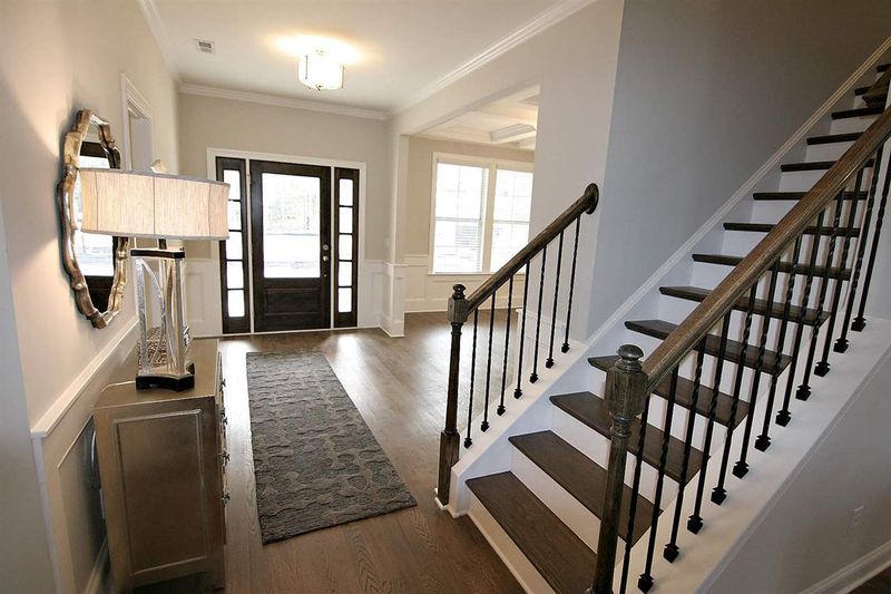 102 Everam Ct, Chapel Hill, NC 27516