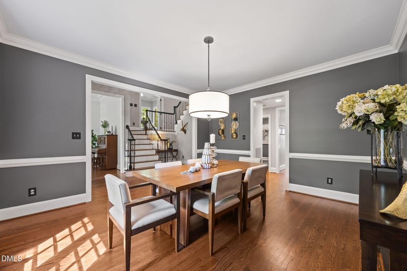 102 Eyemouth Ct, Cary, NC 27513
