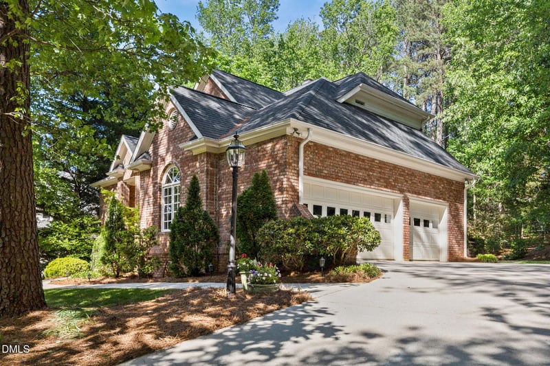 102 Eyemouth Ct, Cary, NC 27513