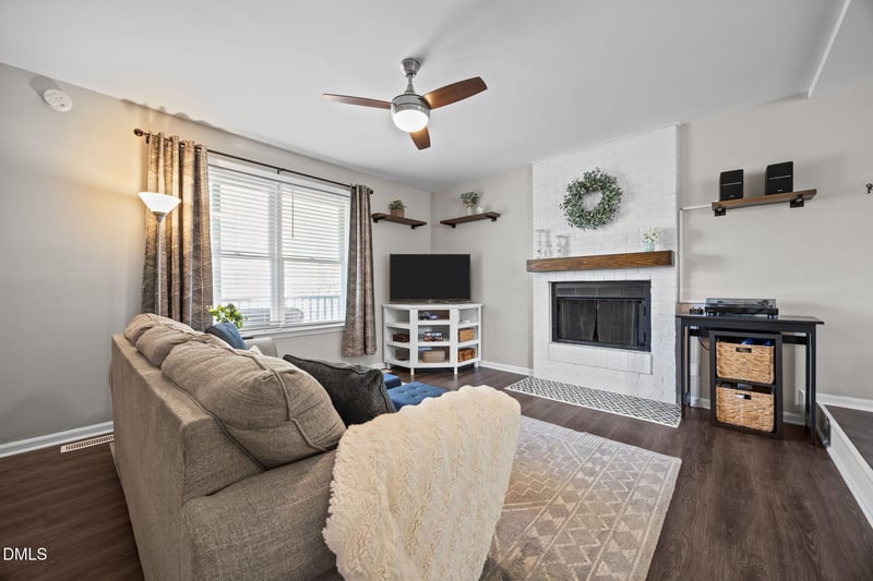102 Fairburn Ct, Wake Forest, NC 27587
