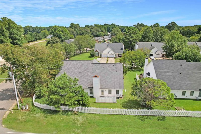 102 Fairwoods Ct, Dunn, NC 28334