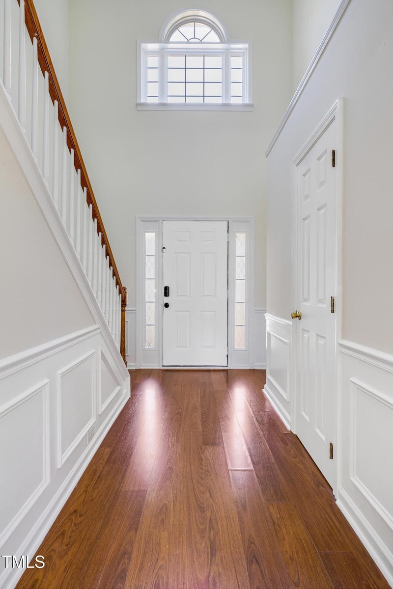 102 Fallon Ct, Apex, NC 27539