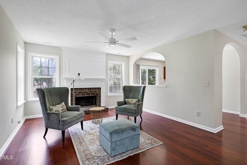 102 Fallon Ct, Apex, NC 27539