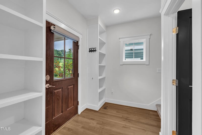 102 Fiori Hill Dr, Hillsborough, NC 27278