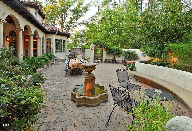102 Flagstone Ct, Chapel Hill, NC 27517