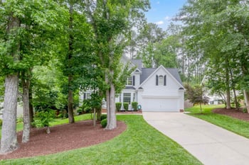 102 Flora Springs Dr, Cary, NC 27519