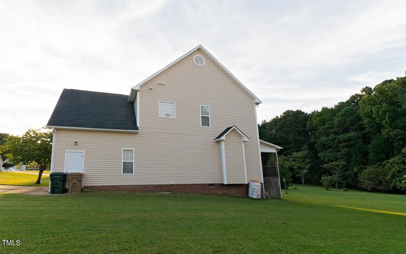 102 Fontana Dr, Clayton, NC 27527