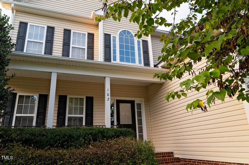 102 Fontana Dr, Clayton, NC 27527