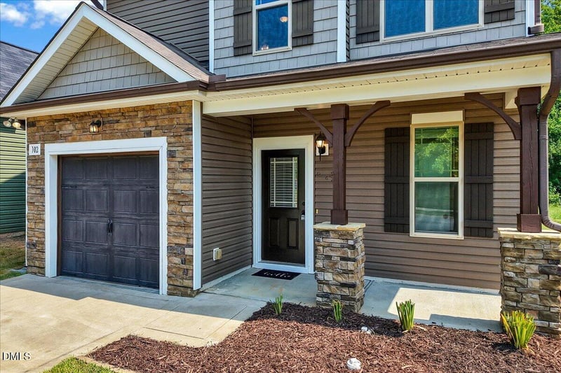 102 Forsyth Pw, Clayton, NC 27520