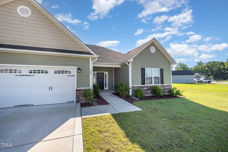102 Gabor Ln, Goldsboro, NC 27530