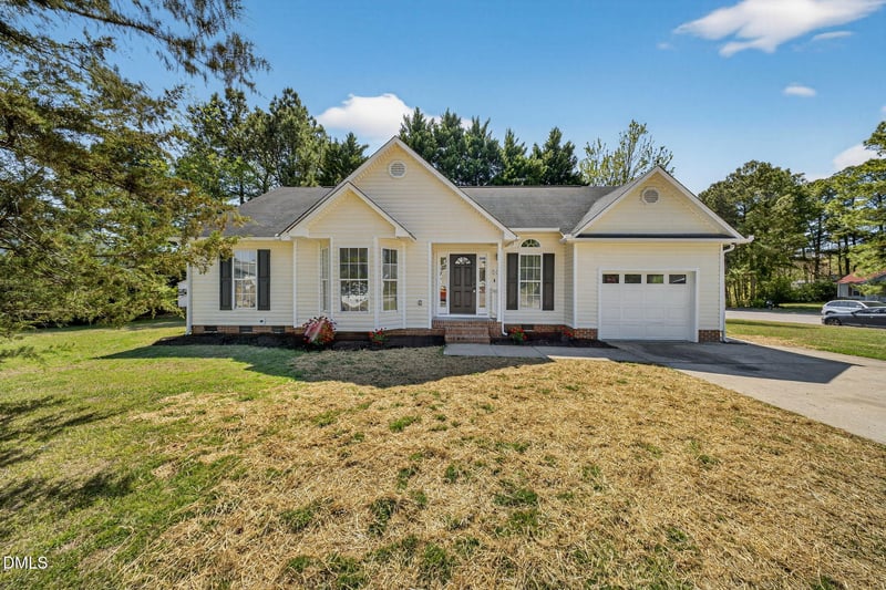 102 Gem Dr, Knightdale, NC 27545