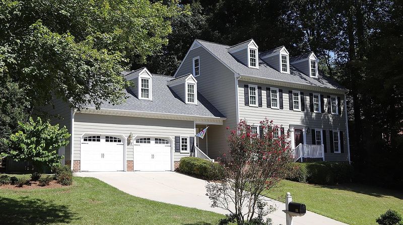 102 W Gerrell Ct, Cary, NC 27511