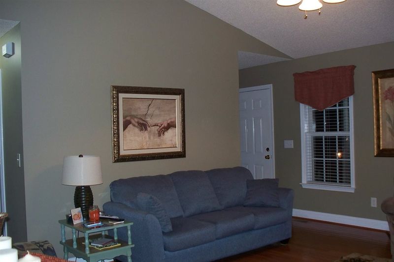 102 Greenwich Ct, Dunn, NC 28334