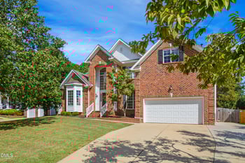 102 Greygate Pl, Cary, NC 27518